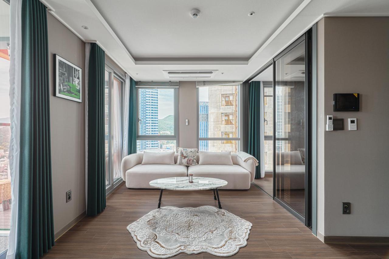 Sienna Ambassador Residence Busan Eksteriør bilde